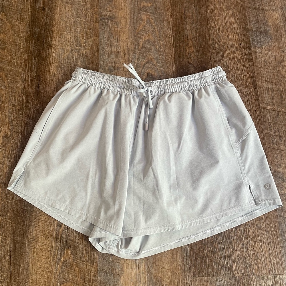 Lululemon pace rival high rise short 3”